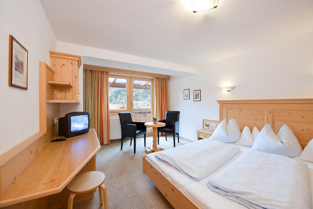 S'Hoamatl Hotel Obergurgl Room photo