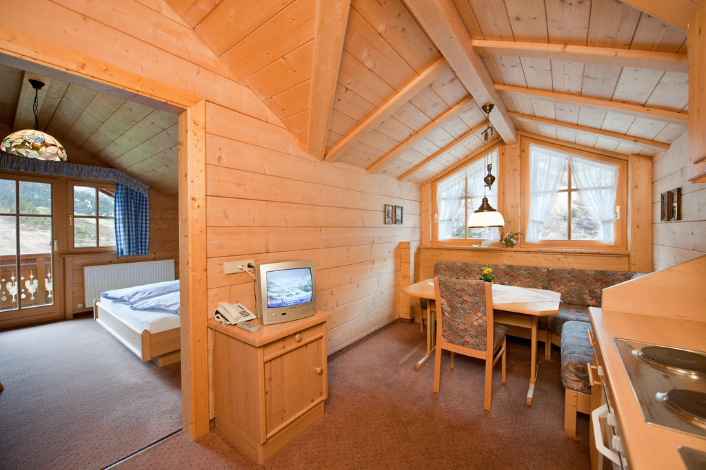 S'Hoamatl Hotel Obergurgl Room photo